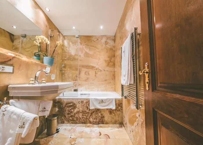 Antares 采尔马特