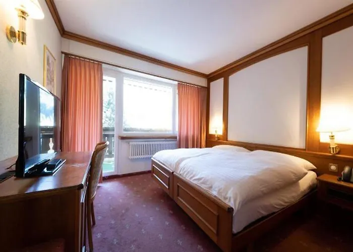 Antares 采尔马特